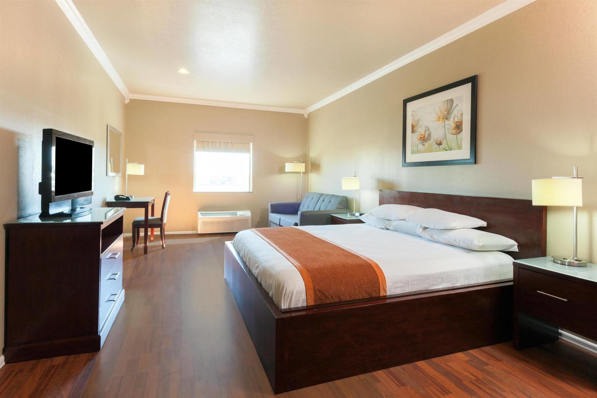 Lone Star Inn & Suites Groesbeck ภายนอก รูปภาพ